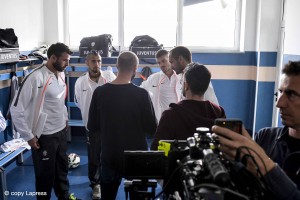 I giocatori della Juventus Stefano Sturaro , Giorgio Chiellini , Andrea Barzagli , Arturo Vidal e il mister Massimiliano Allegri durante la registrazione di uno spot Samsung