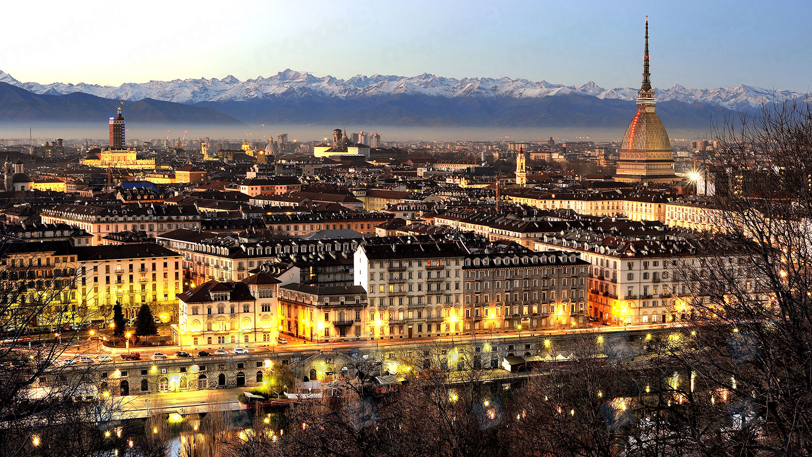 Torino: panorama con la Mole Antonelliana