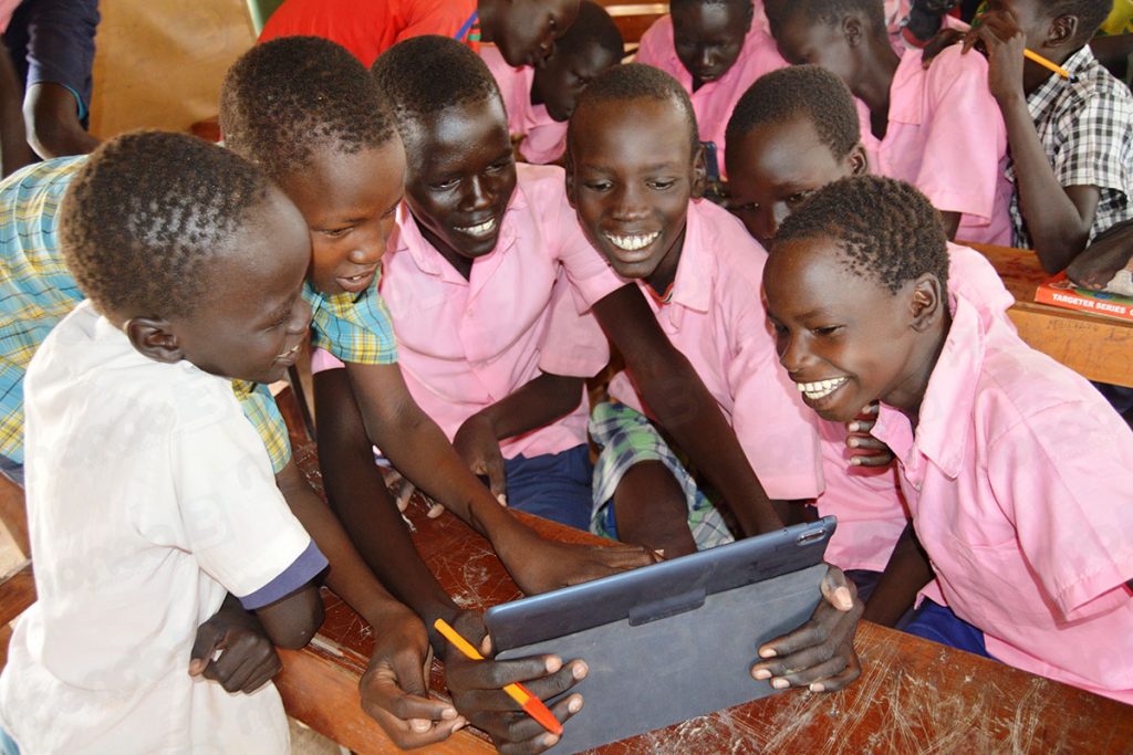 Fondazione Vodafone - Instant Schools for Africa