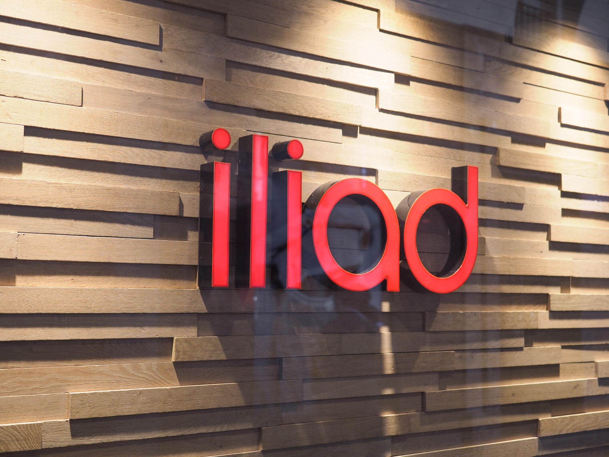 iliad, at this time the inauguration of the Flagship retailer in Catania: this is the place and when